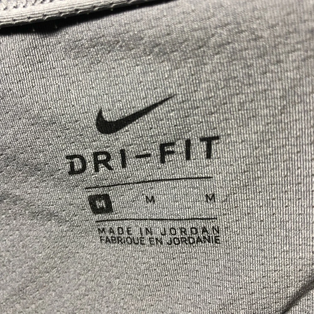 Nike DRI - FIT T-Shirt Women’s Sz M‎